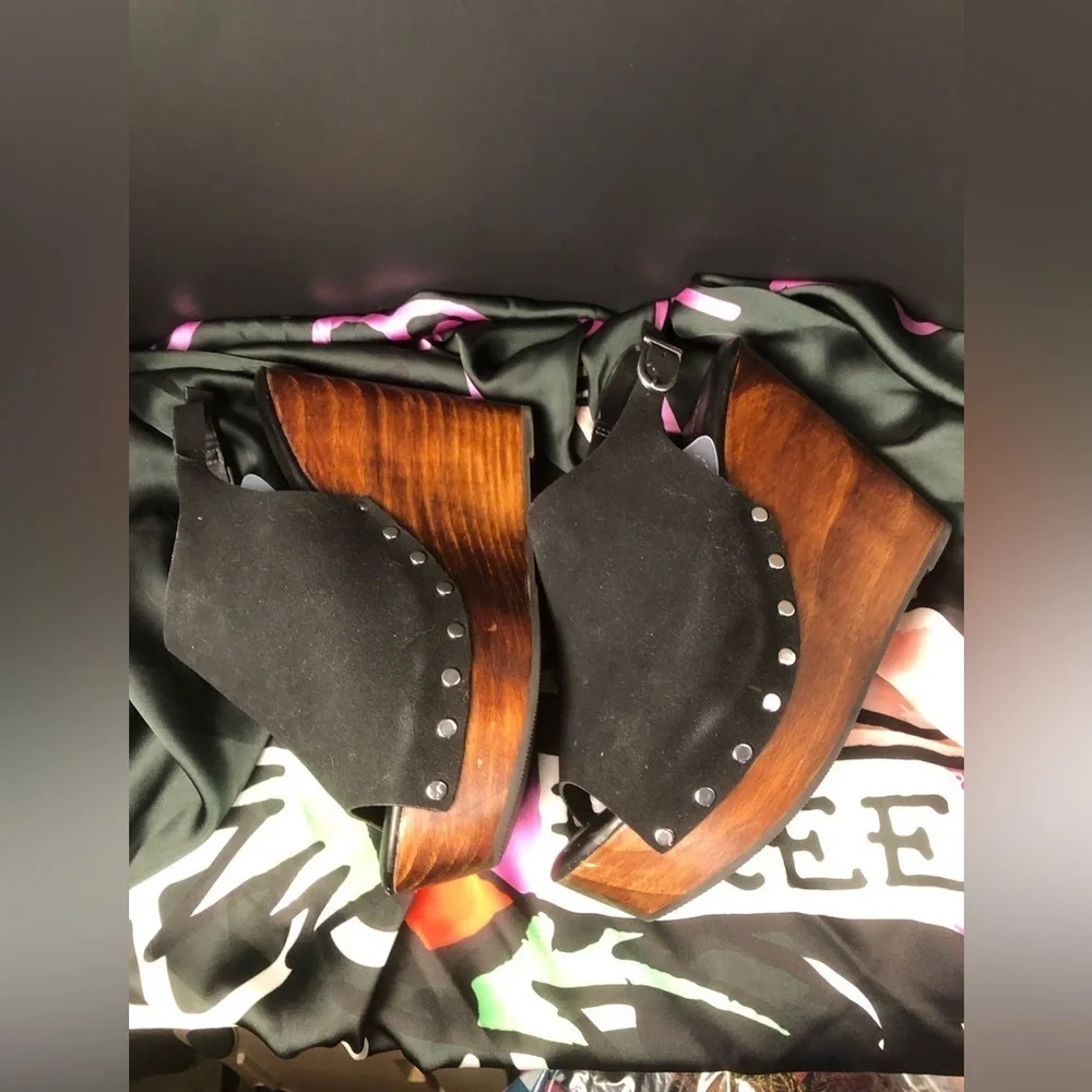 Torrid Black Wedge Sandals 9.5